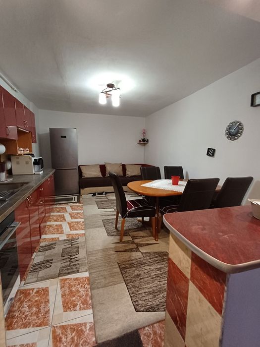 Vând Apartament 2 Camere decomandat