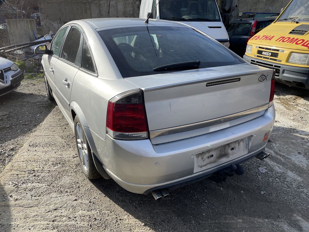 Vectra C SRi 2.2 direct 16v 155hp 2004 На Части