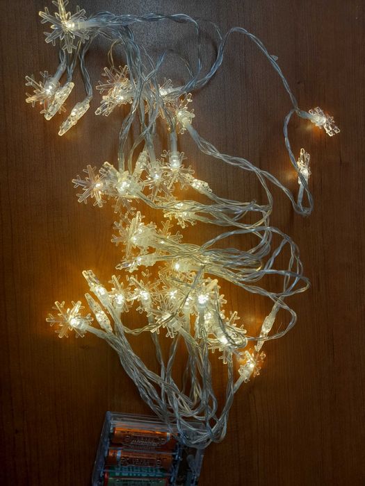 Коледни лампички и Коплект чаши коледни