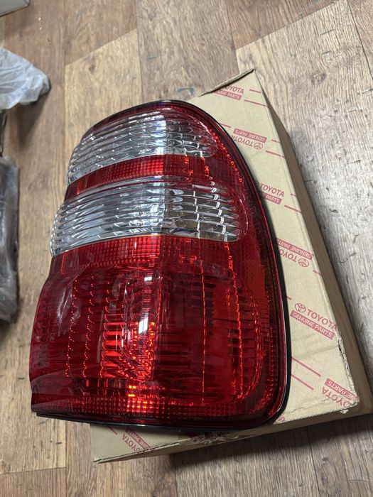 Задний фонарь ланд крузер 100 дорест