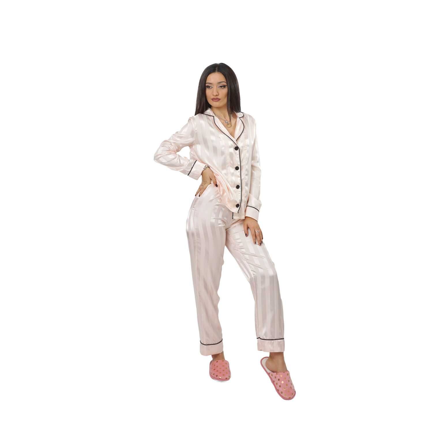 Cadoul perfect - Pijamale Satin Pink Lines -noi