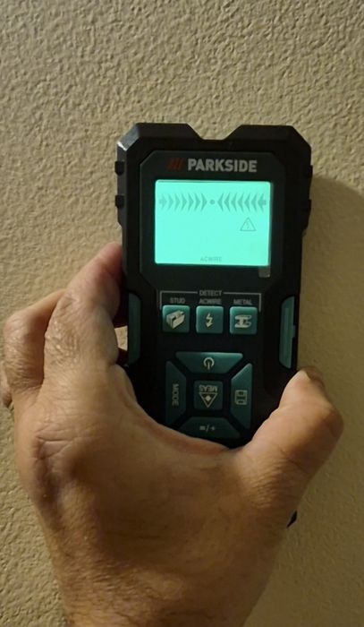 Detector cabluri electrice, laser , multimetru Parkside