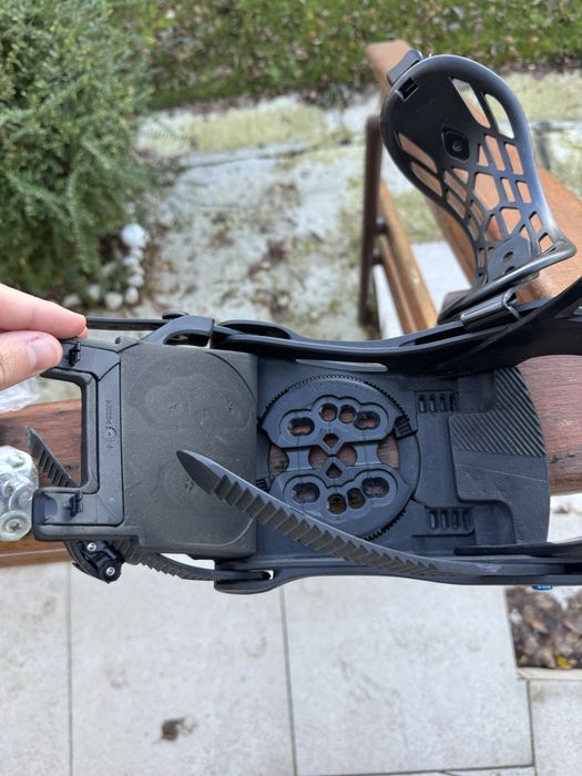 Legaturi Burton Mission