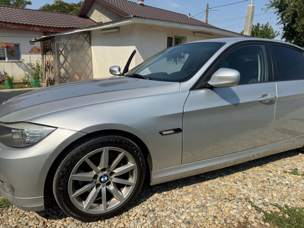 BMW E90 LCI 320d Facelift | Bi-Xenon | Navi | Întreținut