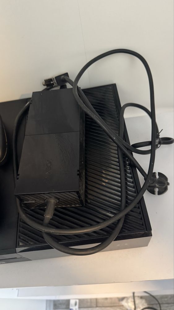 Xbox one 1tb.