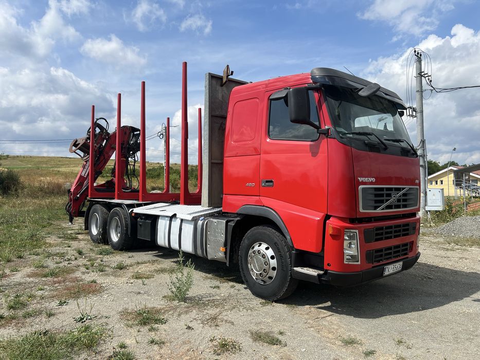 Camion forestier Volvo FH