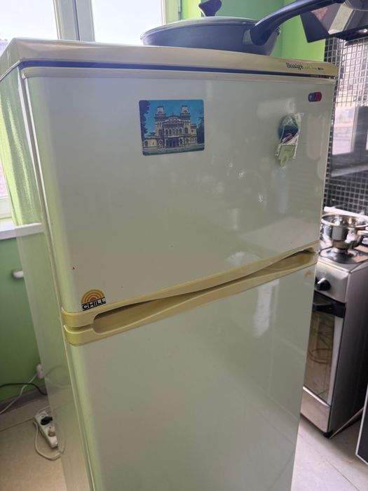 рабочий холодильник