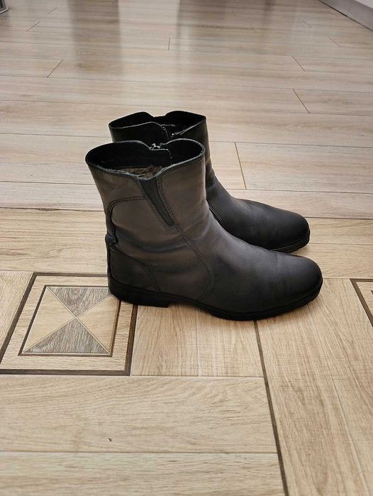 Продам мужские сапоги с мехом