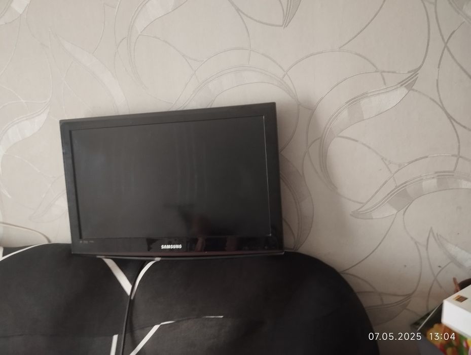 Продам телевизор