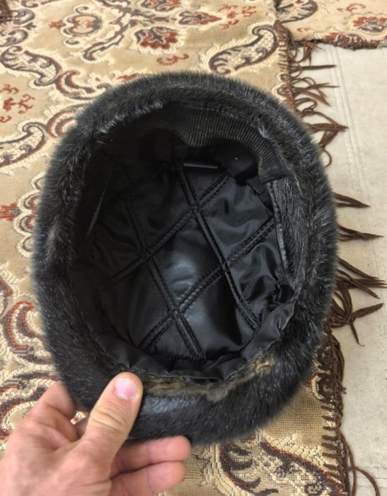 Продам  зимнюю мужчку шапку