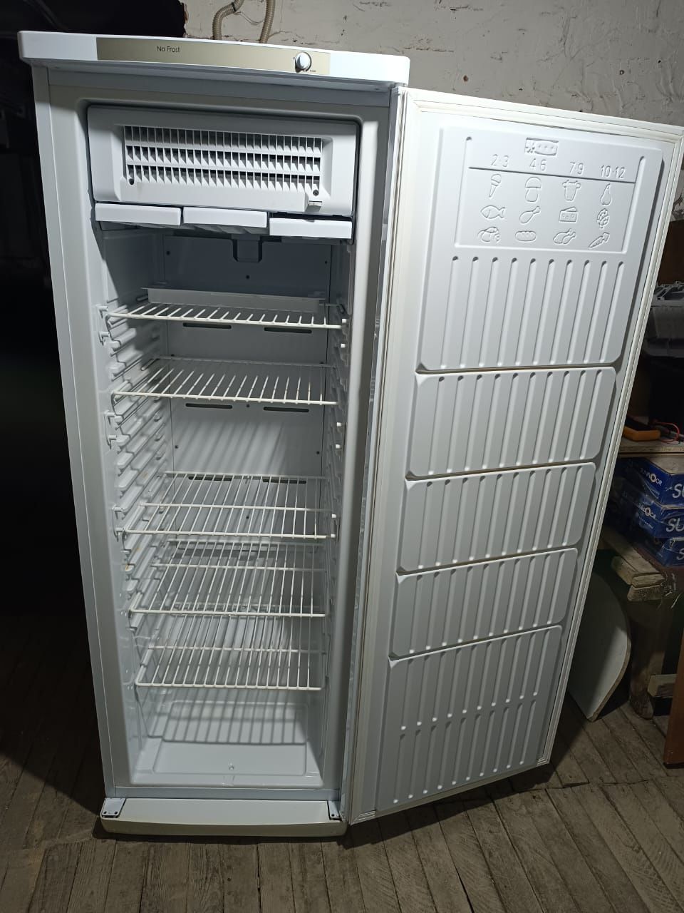 Продам морозильник Индезит