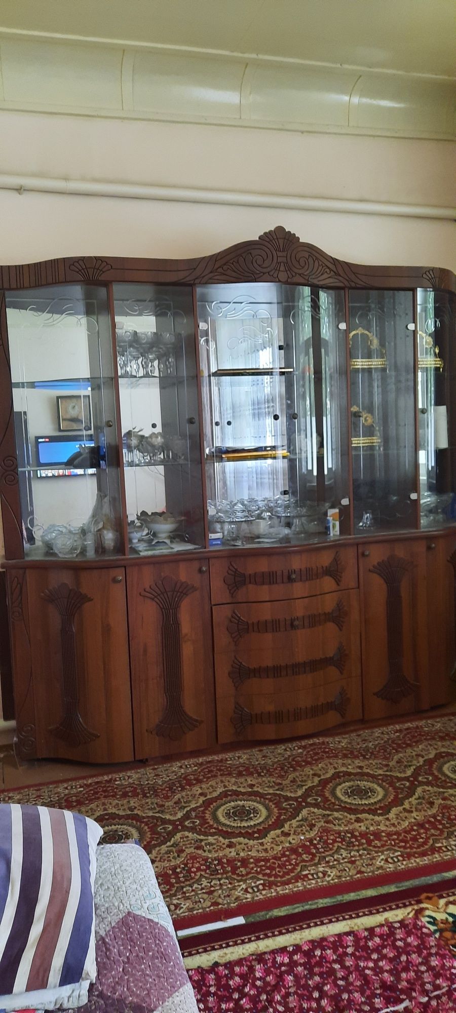 Сервант жаксы качествада таза