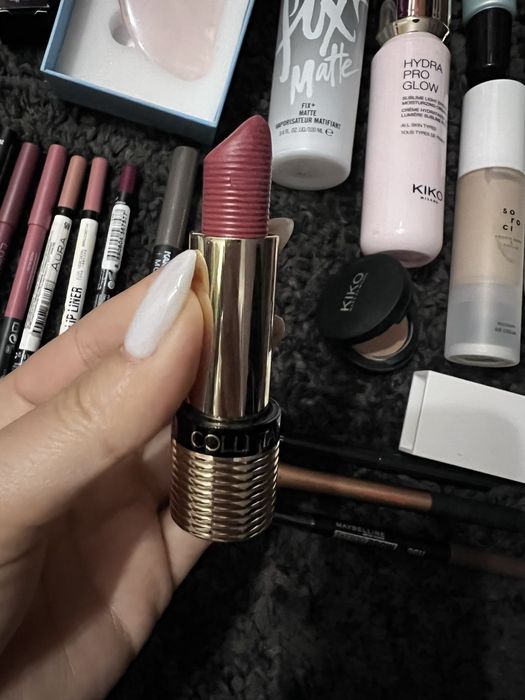 червило Dior  ,bobbi brown фон дьо тен, руж сенки ,YSL спирала червило