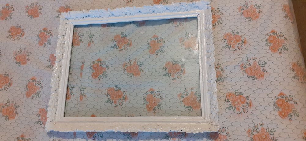 Ramă veche din lemn