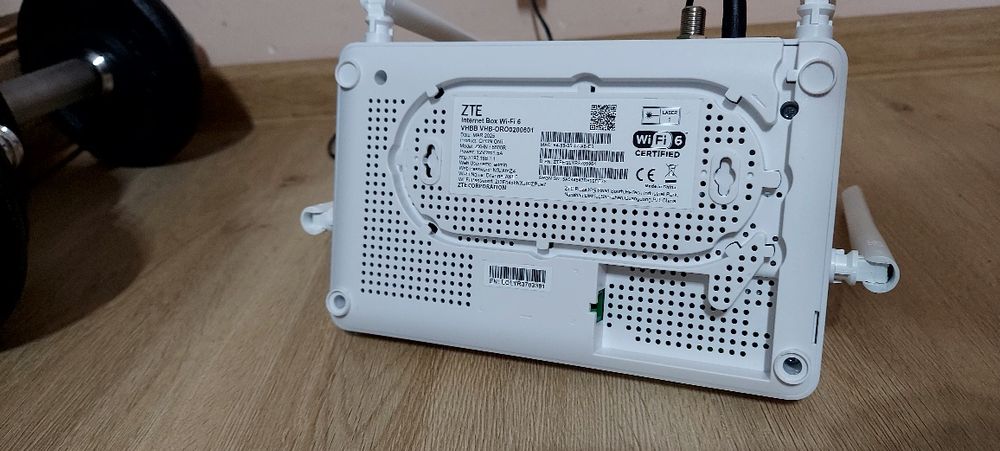 Router wifi fibră optică ZTE ZXHN F6600R FTTH
ZXHN F6600R FTTH est