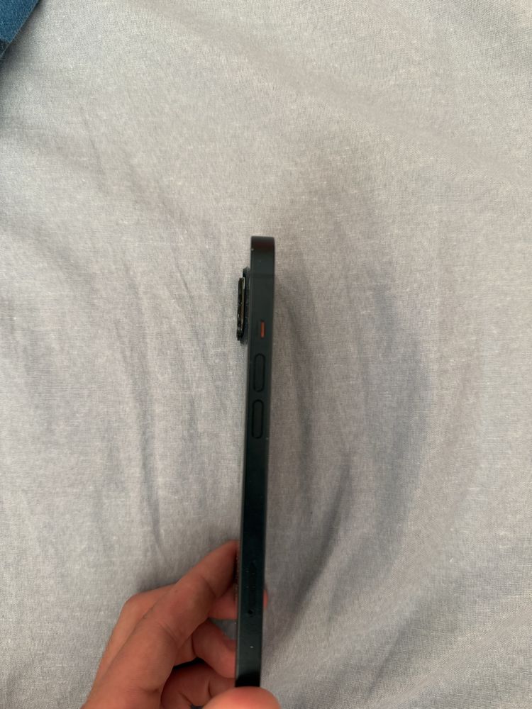 Iphone 14 midnight blue