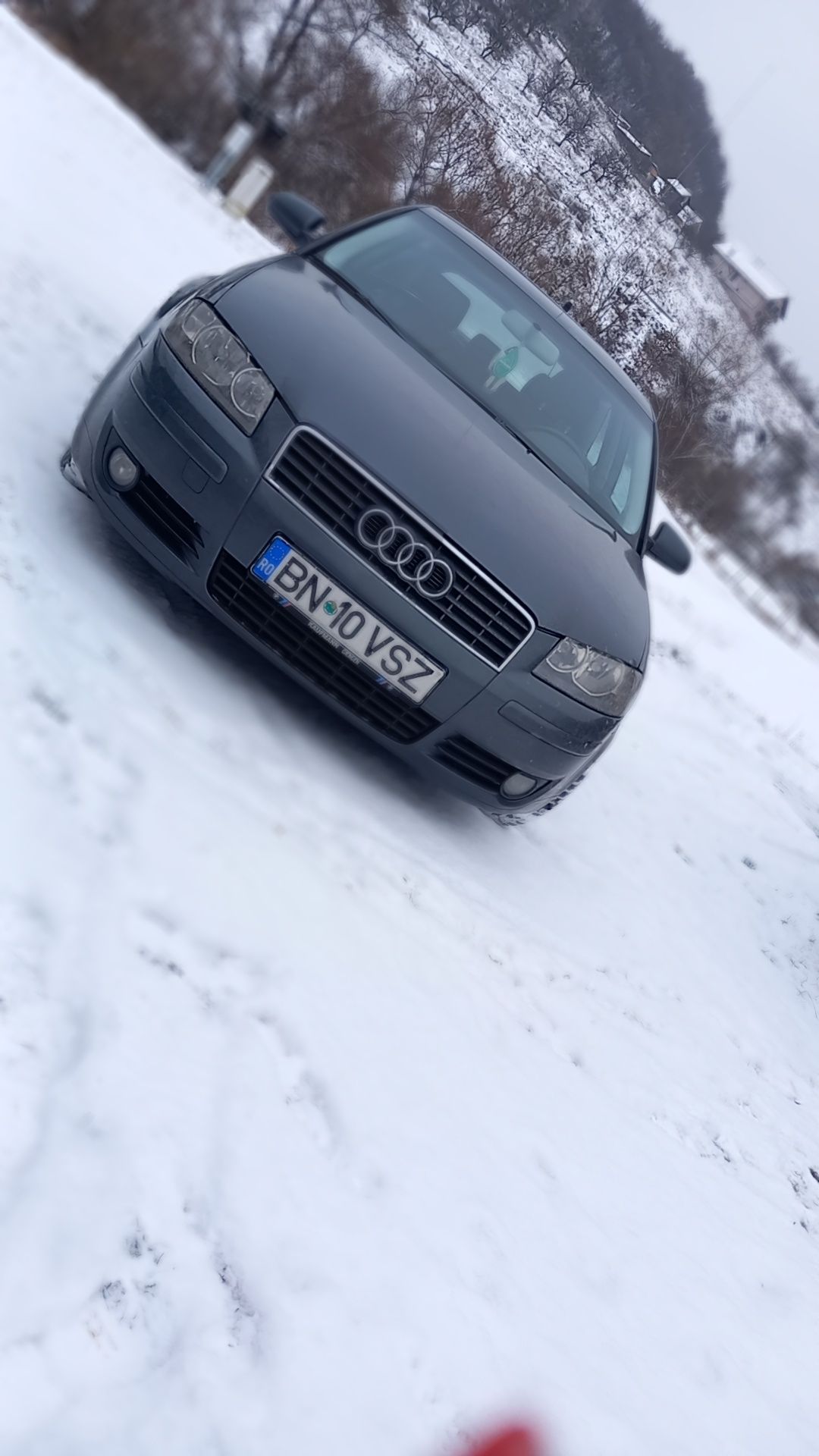 Vând Audi A3, în doua uși, motor 1.6 benzină, an 2005