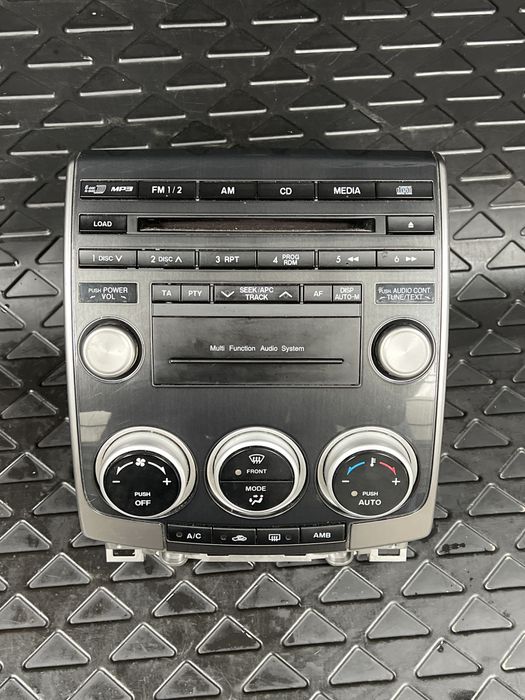 Consola Mp3 radio-cd Player Mazda 5 Magazie 6 cd-uri Mp3