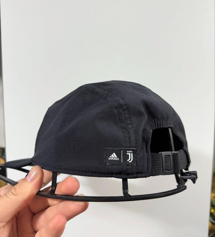 Șapcă Adidas Juventus