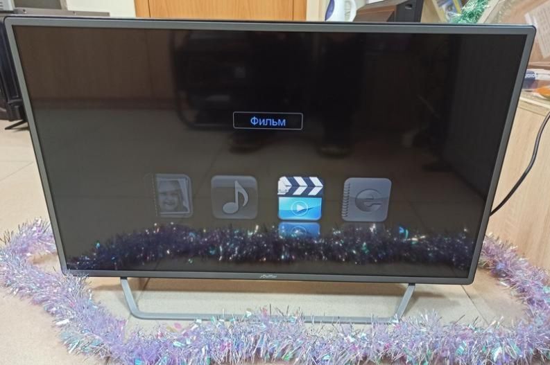 Продам телевизор