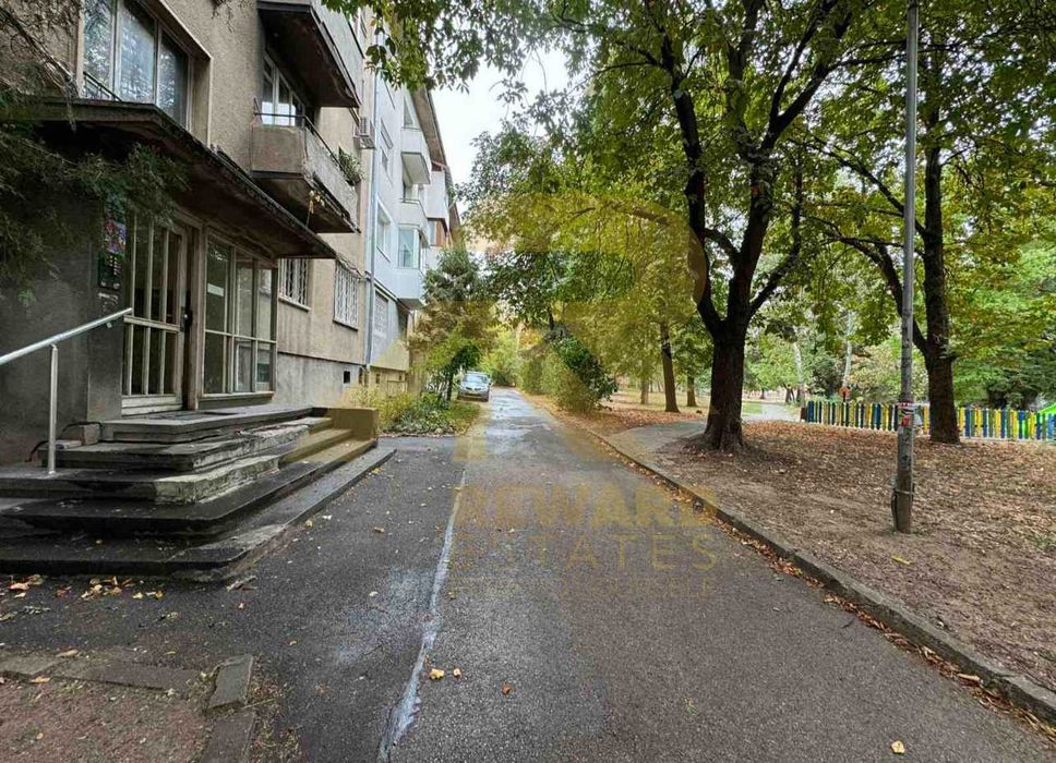 Продава се Тристаен апартамент в София, Център - 90 кв.м за 2667 €/кв.м - Снимка #15