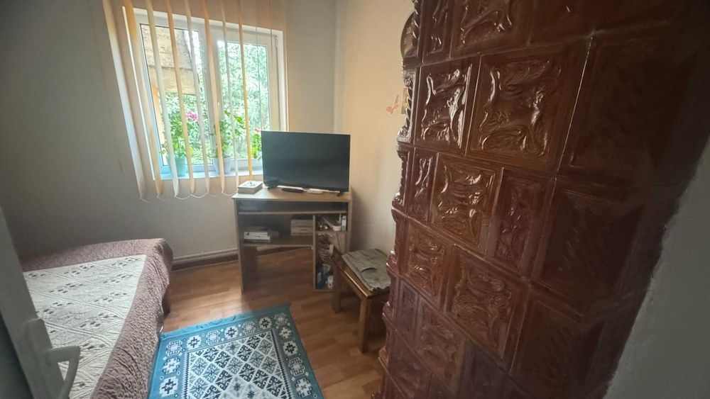 Casa solida din beton si caramida, complet utilata