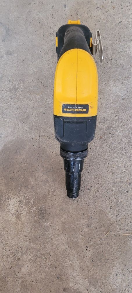 Dewalt DCF622 ..