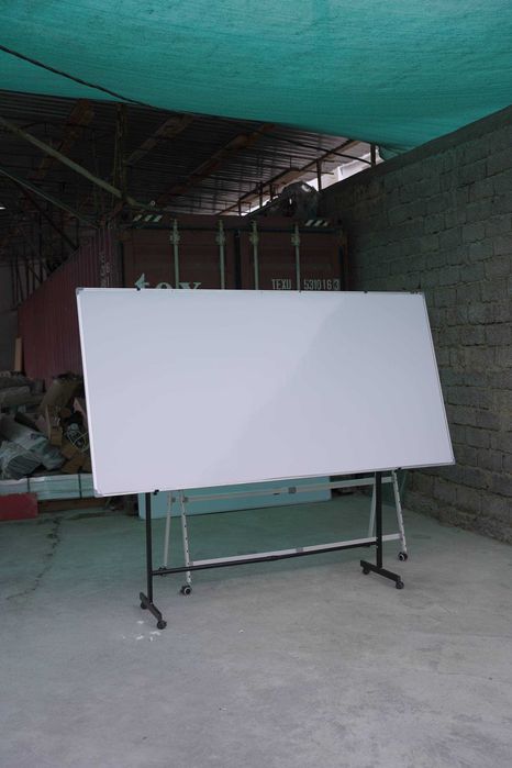 Doska 120x240 sm oyoqlari bilan / Доска 120х240 см с ножками