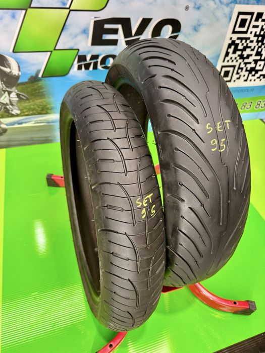 Set Anvelope Moto 120 70 17 si 180 55 17 Michelin 2020 Road 4 Set95