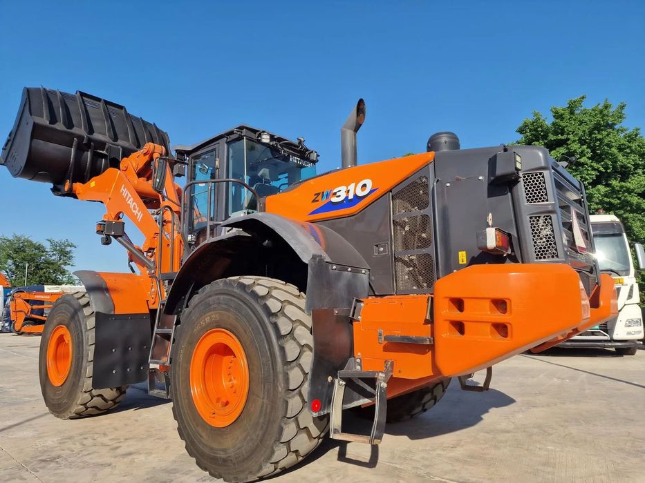 Hitachi ZW310-6, cupa NOUA 5mc, anv MICHELIN 80% ok-99.900 eur+Tva, virare JOYSTICK, gresare automata, camera spate mers masalier, consum 14l/h, produs in Japonia, posibilitate leasing 4 ani-PROMOTIE 99.900 EUR+Tva