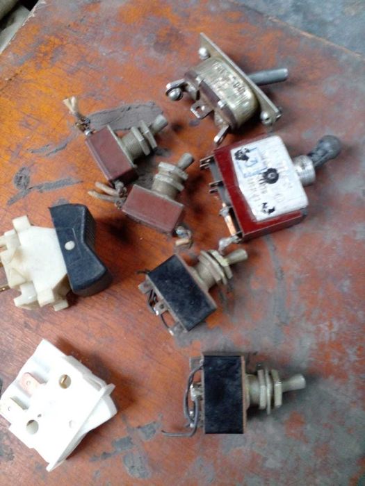 переключатели 12 вольтовые.