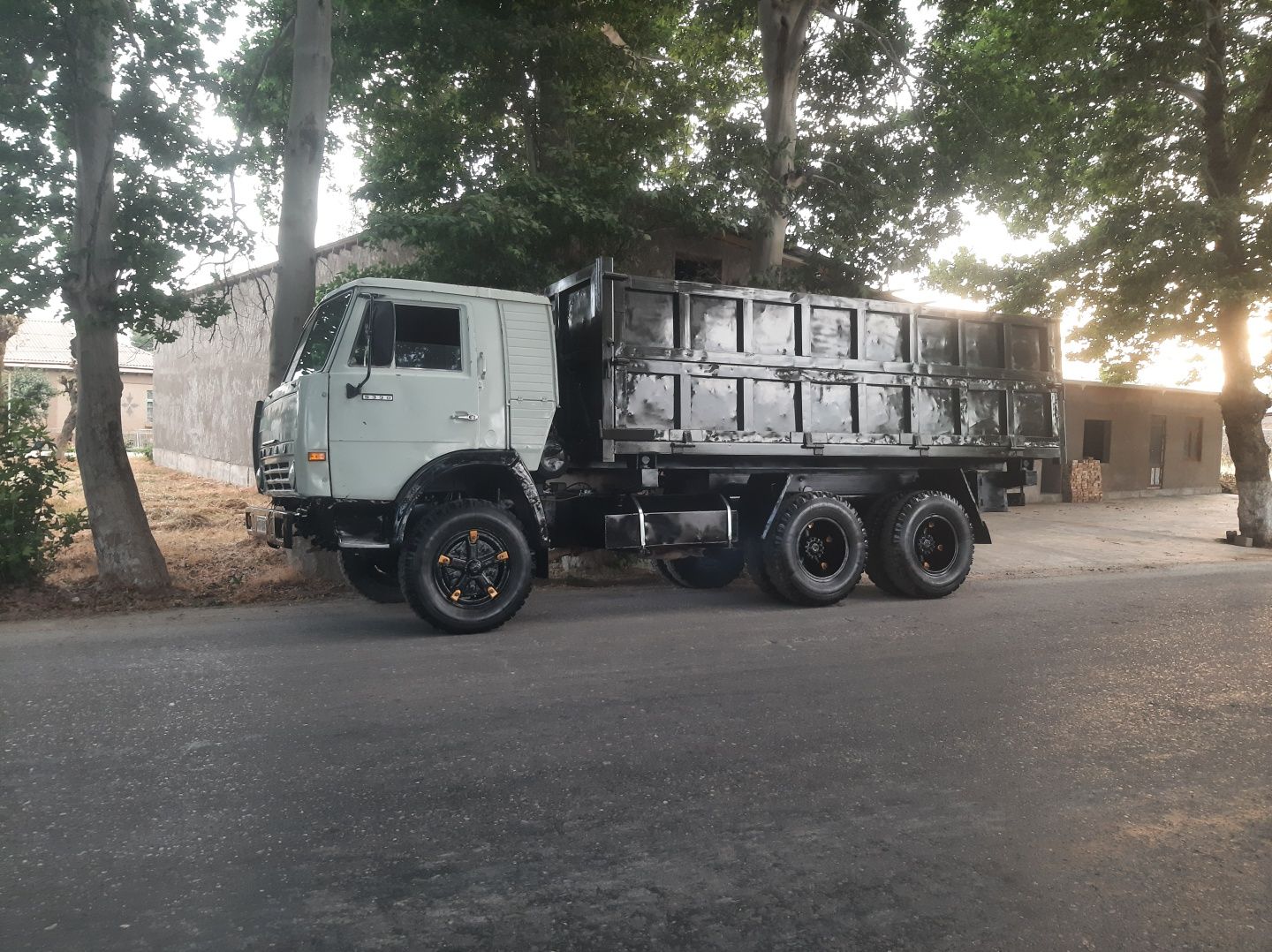 Kamaz selxoz sotiladi