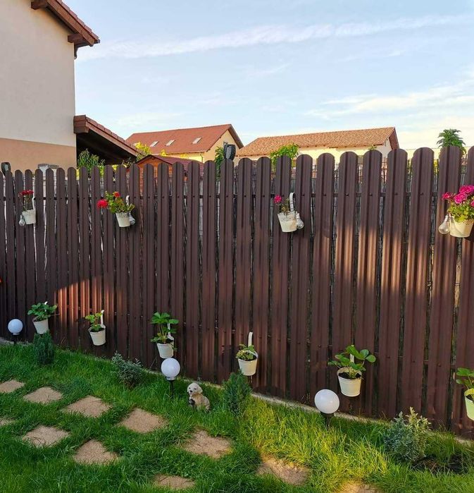 Construim garduri din panouri stil jaluzele, sipca metalica, tabla BCA