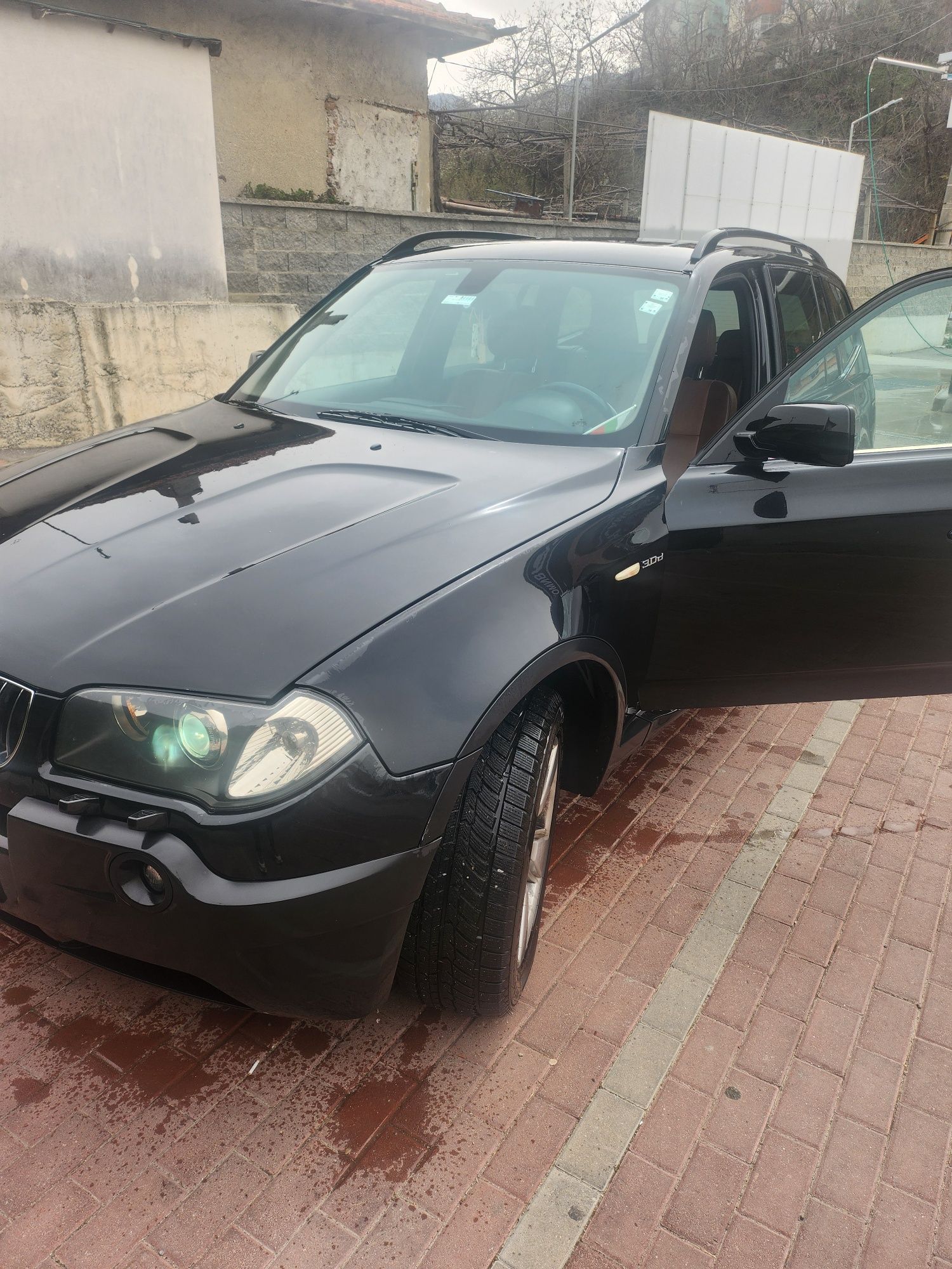 Автомобил BMW X3