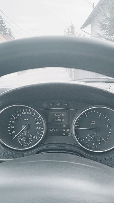 Mercedes-Benz ML 320