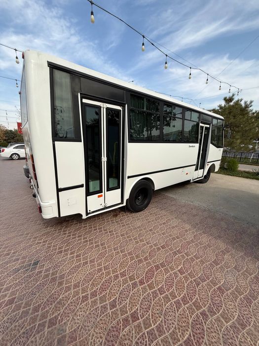 Isuzu aftobus samauto
