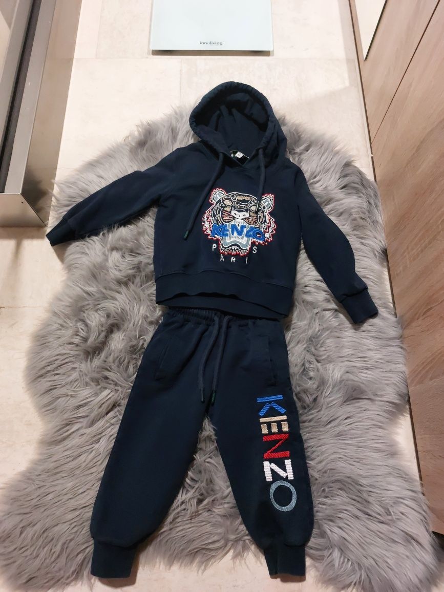 Бебешки анцуг и комплект Kenzo Adidas Jordan 86см 12-18 месеца