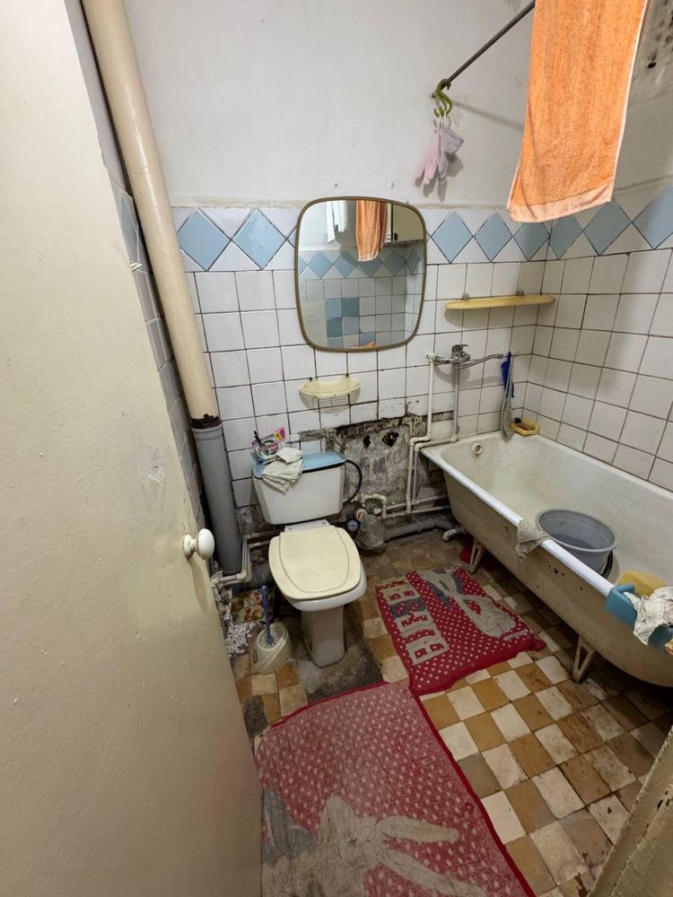 Продаётся 2х ком, 4 этаж.