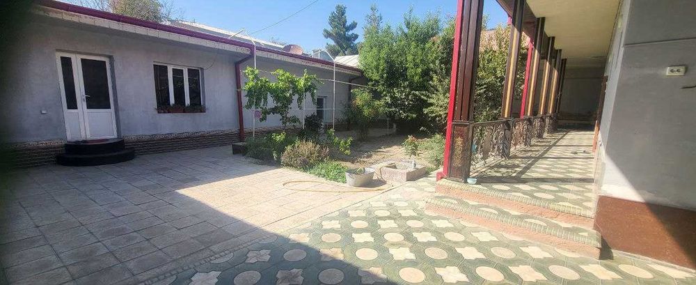 Самарканд шахрида 6 сотикдан иборат булган 6 та хонали ховли  сотилади