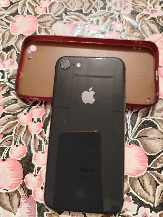 Айфон 8 заблокирован запчасть