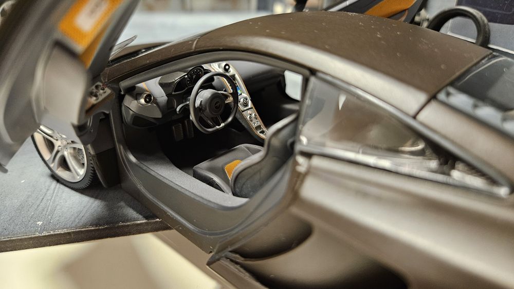 DieCast модел McLaren MP4 12C 1:18 Minichamps