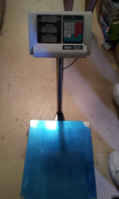 Cantar electronic. 40 kg. Fara brat. Neomologat. Nou!