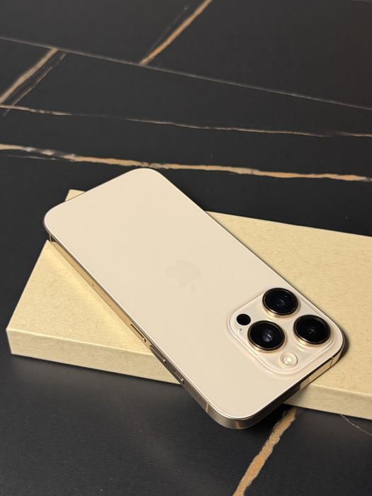 Iphone 16 pro Desert Titanium impecabil