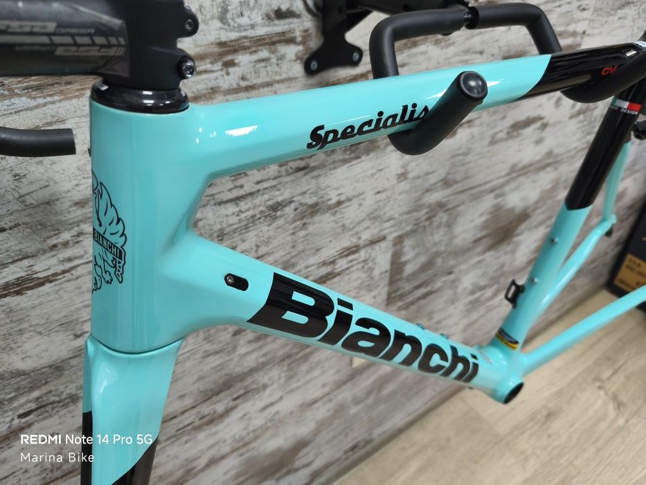 НОВ карбонов шосеен велосипед Bianchi Specialissima CV | 55