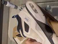 Jordan stay loyal  3