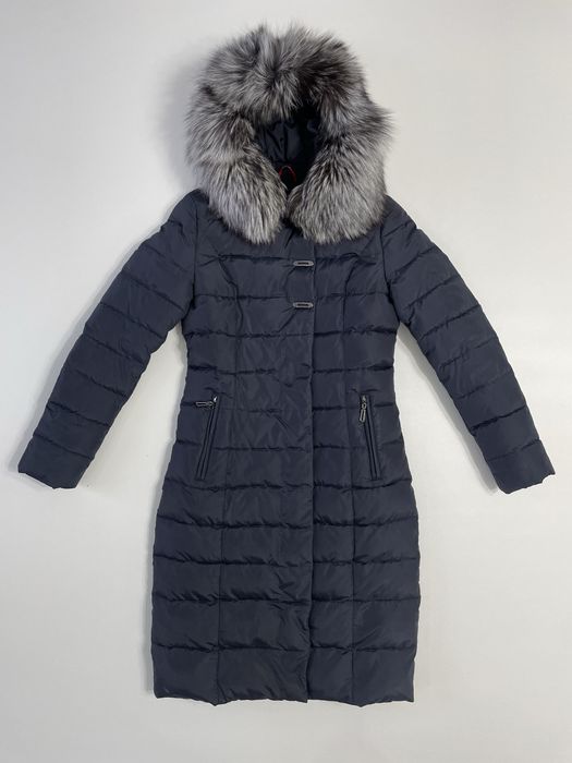 Стильный женский зимний пуховик — тёплый, лёгкий, в отличном состоянии