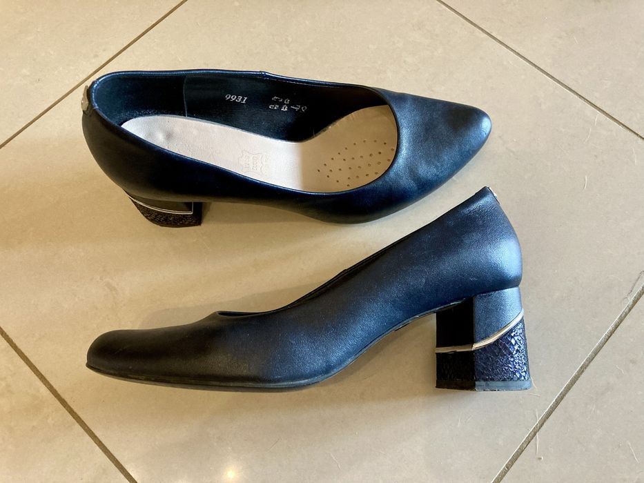 Лот дамски обувки, кожа, на ток, 38/39 номер, до 50 лв./чифт