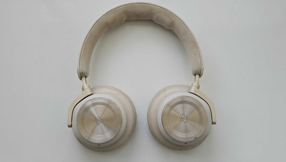 Продавам оригинални слушалки Bang & Olufsen Beoplay HX