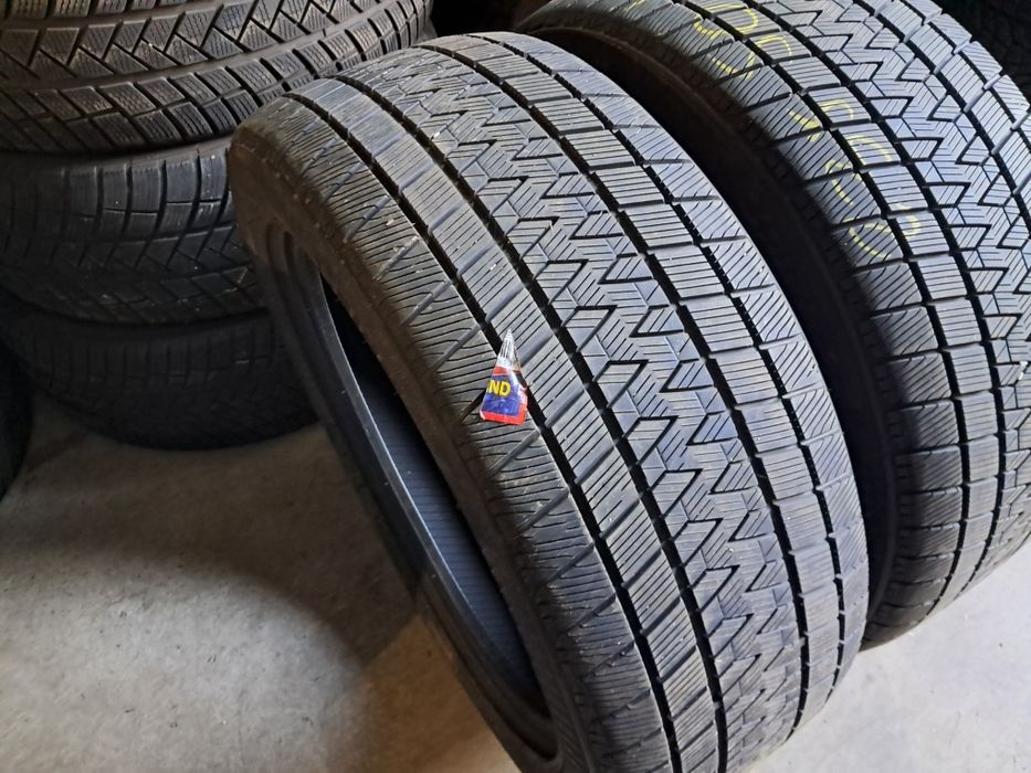 Anvelope second iarna 235 50 R18 GripMaxx