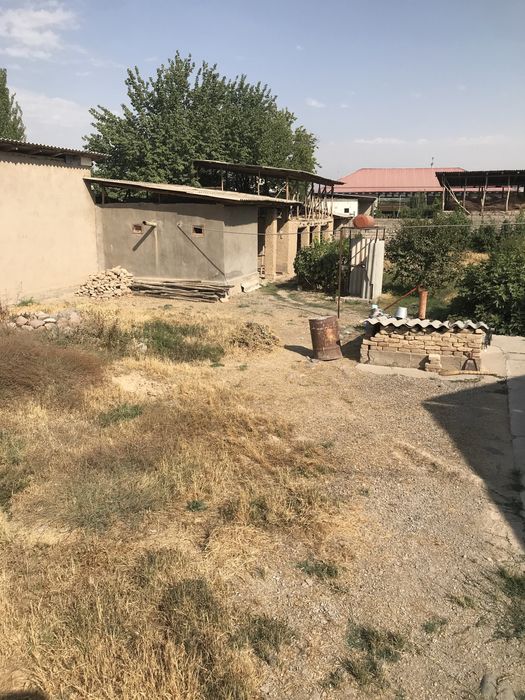 Uchastka sotiladi 4,5 sotix Toshkent vil yuqori chirchiq tm